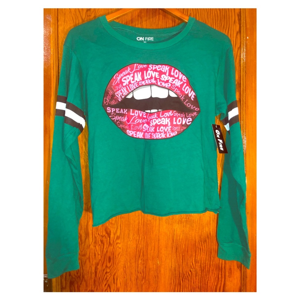 Long sleeve t shirt